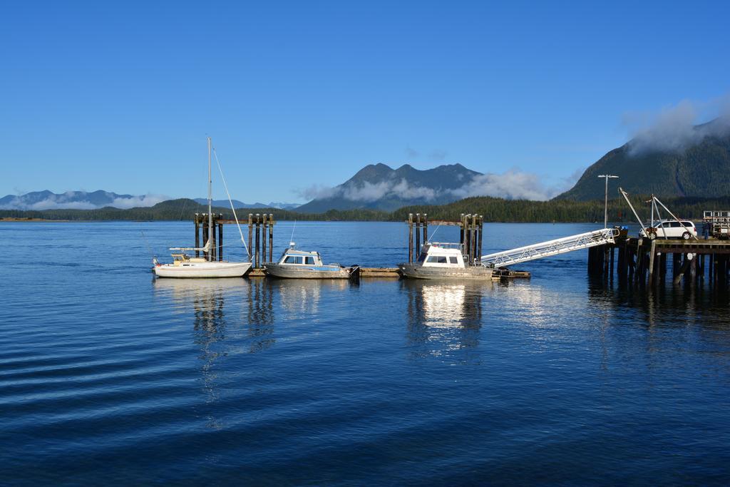 Island Village Properties At Fred Tibbs Tofino Bilik gambar