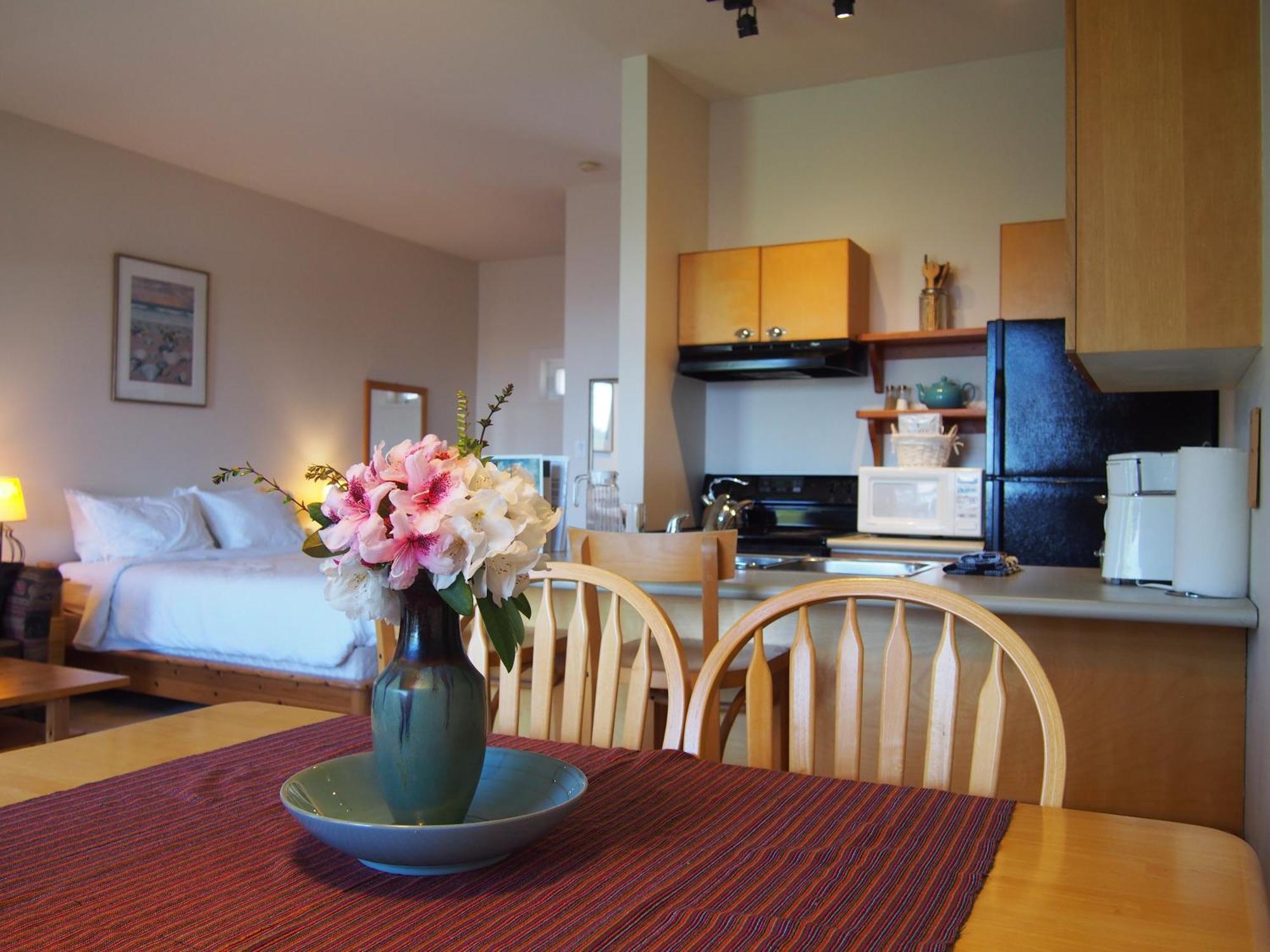 Island Village Properties At Fred Tibbs Tofino Luaran gambar