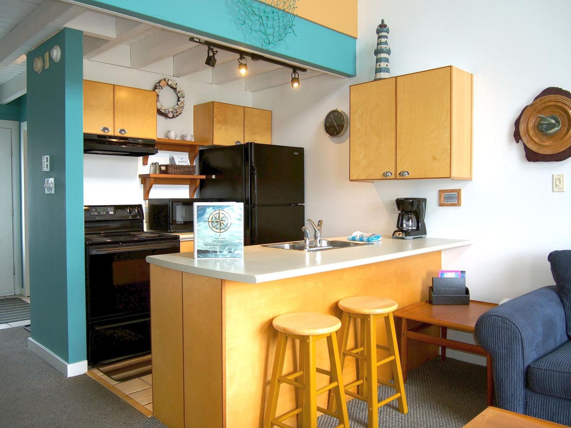 Island Village Properties At Fred Tibbs Tofino Luaran gambar